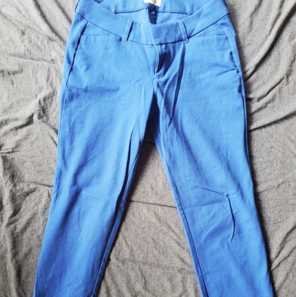 Old Navy Diva Royal Blue Cropped Pant - Picture 2 of 4